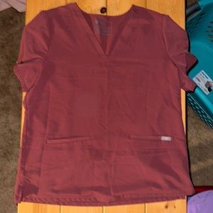 Figs 3 Pocket Casma Scrub Top